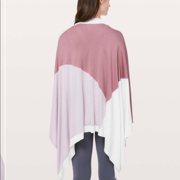 Lululemon Hatha Wrap - Picture 6 of 16